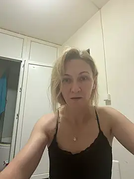 Secret Ladyx online show from June 1, 4:47 am