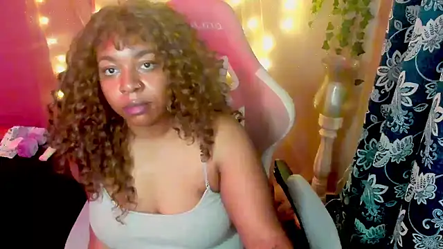 Goddess MercedesRedd online show from April 11, 2:21 pm