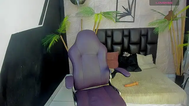 Epril Zoyert online show from March 26, 7:59 pm