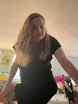 highimmaryjane online show from March 10, 11:36 am