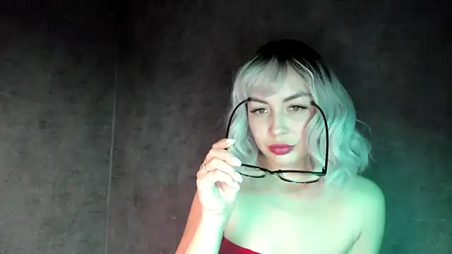 alinaalieva online show from March 4, 2:45 pm