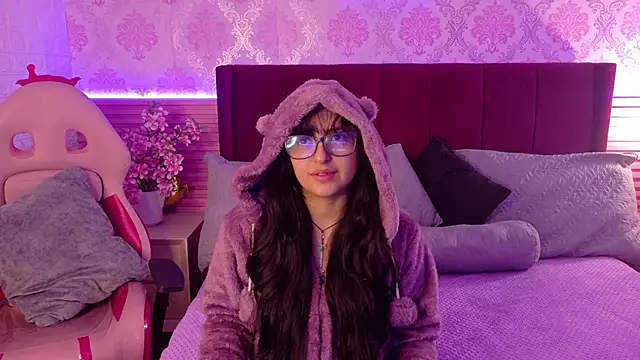 Jade rous online show from April 27, 11:51 am