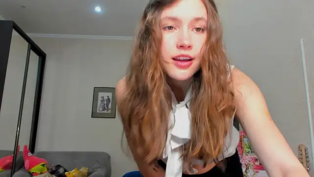 MaryannSofts online show from April 24, 1:47 pm