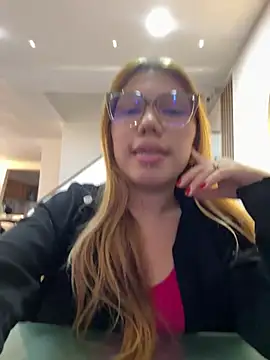 Lia Sterling online show from April 25, 10:51 pm