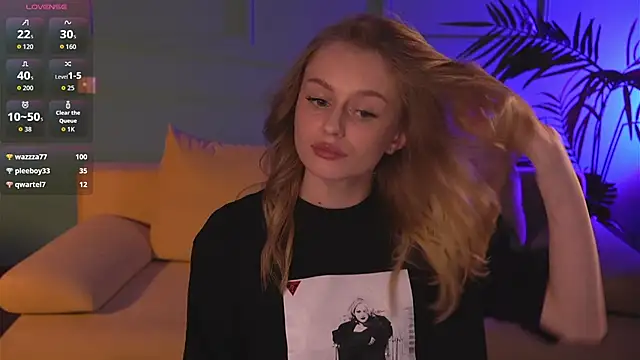 Mickey Milk online show from March 26, 9:16 pm