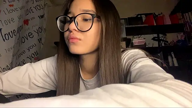 CatherineForbes online show from March 31, 1:44 pm