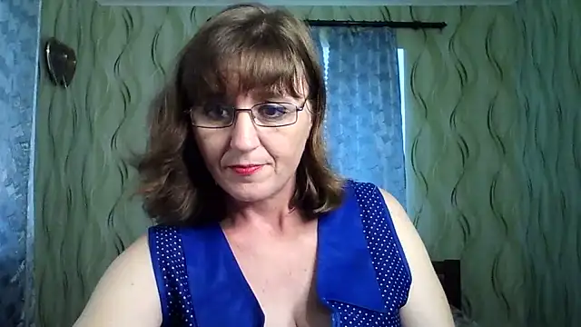 Alisaprice077 online show from July 9, 12:18 pm