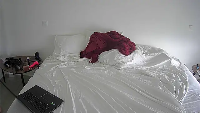 Stella soumise online show from April 28, 12:42 pm