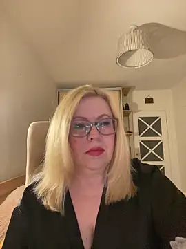 JanieLight53 online show from June 11, 8:49 pm
