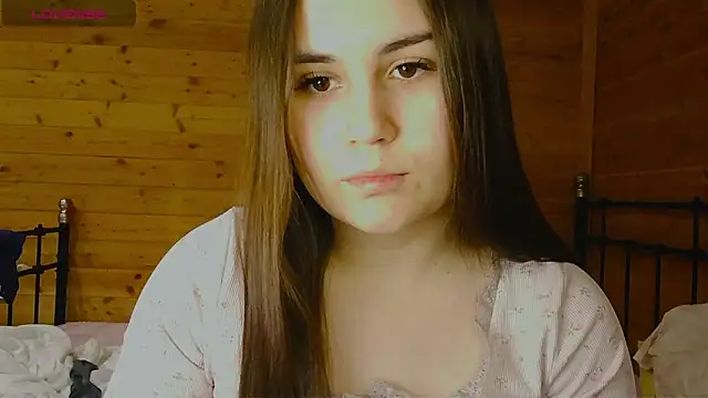 LucyMur online show from March 25, 9:50 pm