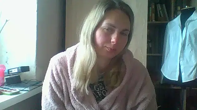 Mollie365 online show from April 9, 10:20 am