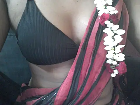 Couplehot00 online show from July 20, 12:07 pm