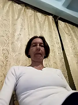 Tania9876 online show from June 1, 7:15 pm