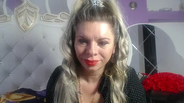 ElinaSwift online show from March 25, 10:29 am