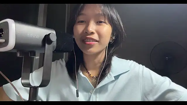 JeseniaSchuelke online show from March 12, 12:08 pm