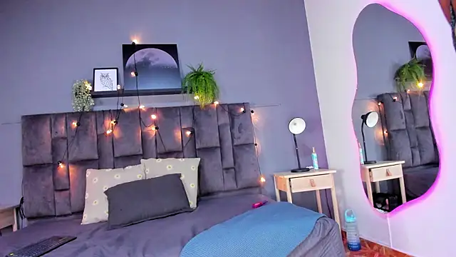 Meganlove   online show from March 12, 11:57 am