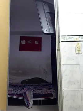 SweetHairy online show from March 19, 3:44 am