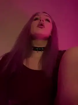 keeeessyyy online show from March 14, 9:27 pm