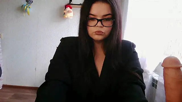 ElizaMoon01   online show from June 4, 9:14 am
