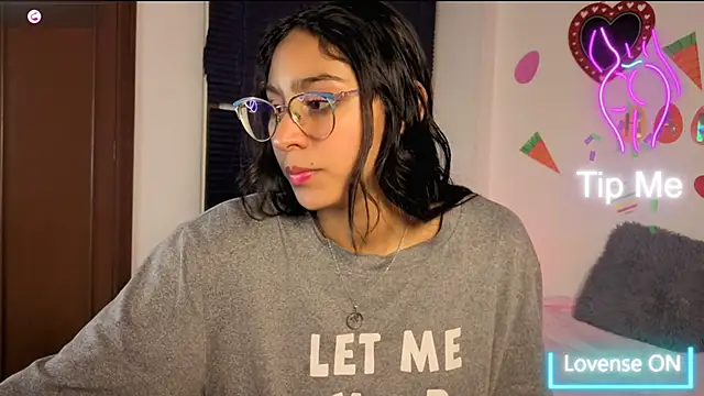 PaulaCutexs online show from April 14, 3:17 am