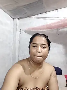 prianka32 online show from March 16, 8:07 am