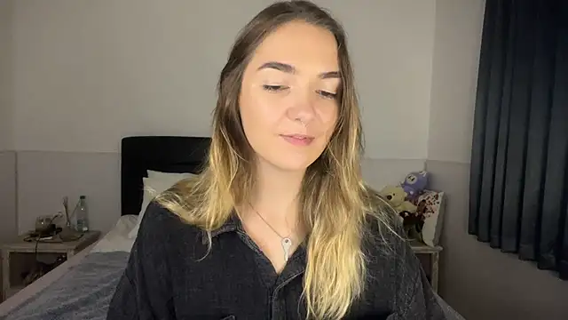 RoxyWet online show from July 23, 2:47 pm