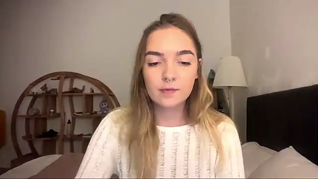 RoxyWet online show from June 25, 1:24 pm