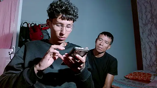 Daniel DLuxxx online show from March 25, 5:38 pm