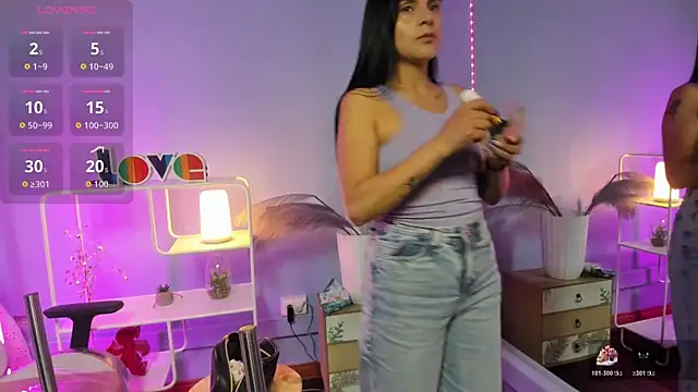 Rachel Wren online show from July 15, 7:40 pm
