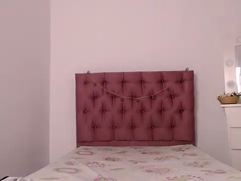 Sweet Scarlett  online show from April 6, 2:07 pm