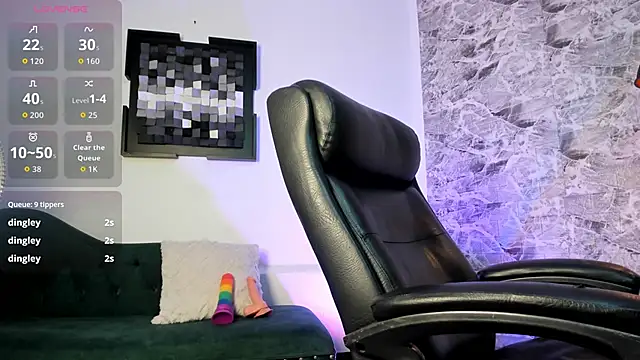 sofi wiliiams2 online show from April 4, 11:14 pm