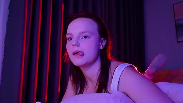 mollybossy online show from April 30, 12:38 am