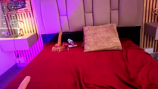  karlaruso online show from April 25, 1:41 pm