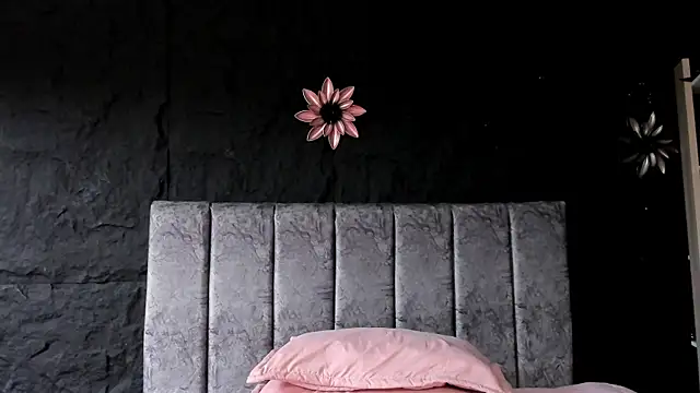 JeanneWilliams online show from March 25, 1:25 pm