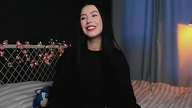 lizaa breeze online show from June 4, 4:44 pm