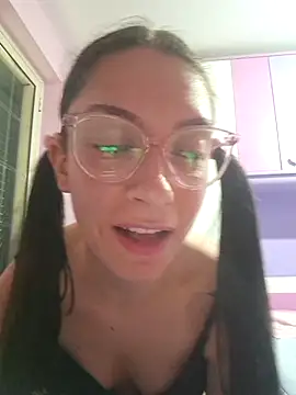 Vivianamado online show from March 14, 2:40 pm