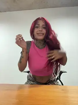 onlyjulieblair online show from March 28, 10:30 pm