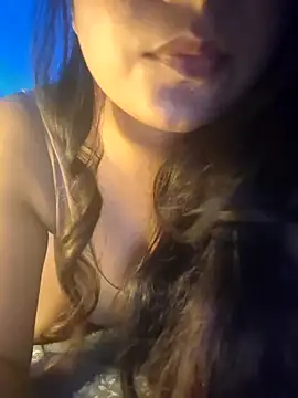 yourrasberry online show from March 14, 6:31 pm