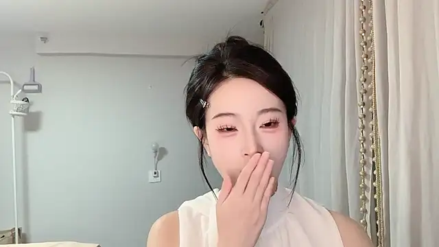 1X-yiyi online show from May 6, 1:26 pm