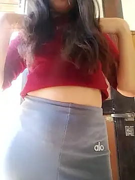 jugglergirl22 online show from March 24, 5:51 pm