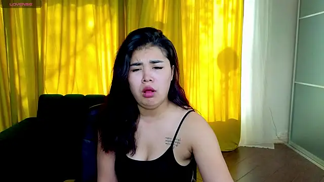 AlicaMayer online show from April 23, 5:37 am