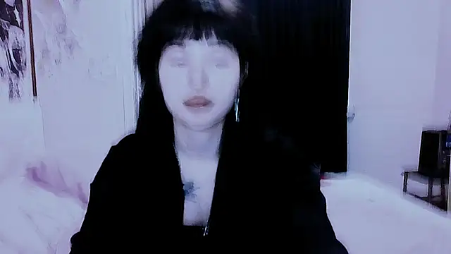 AllisonDeetz online show from June 6, 5:19 pm