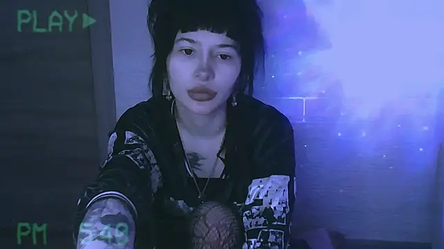 AllisonDeetz online show from March 17, 8:57 pm