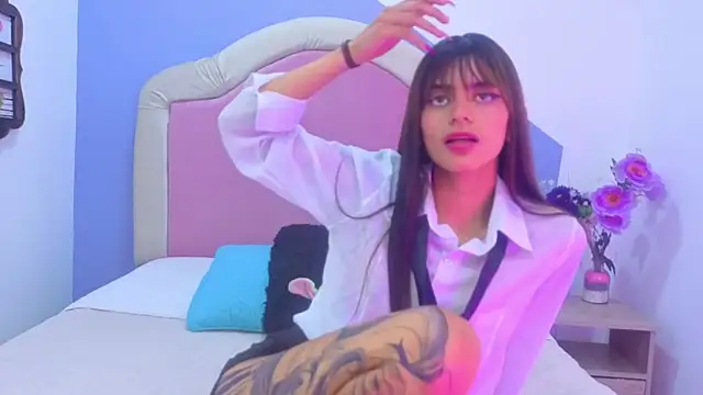 Sofy Durand online show from April 15, 2:50 pm