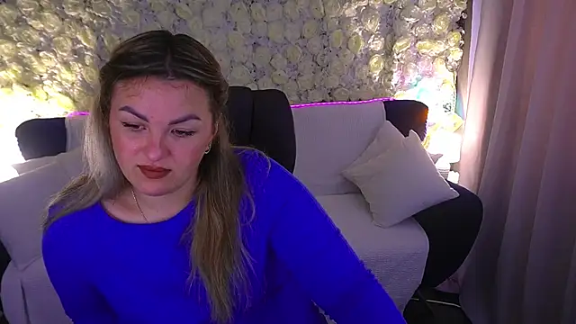 AlissyaGrayy online show from June 25, 5:45 am