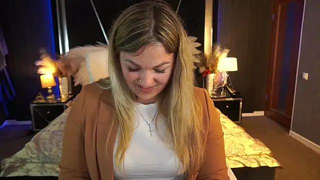 AlissyaGrayy online show from July 10, 6:52 pm