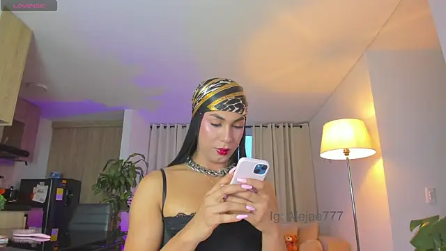 Aleja evangeline online show from June 13, 11:13 pm