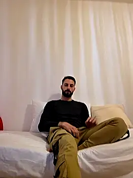 AmicisegretiITA online show from March 27, 5:46 pm