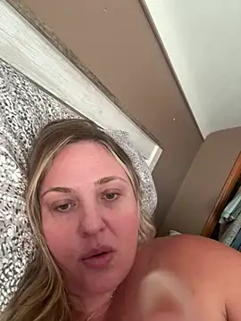 1SexyQueen online show from July 10, 3:01 pm