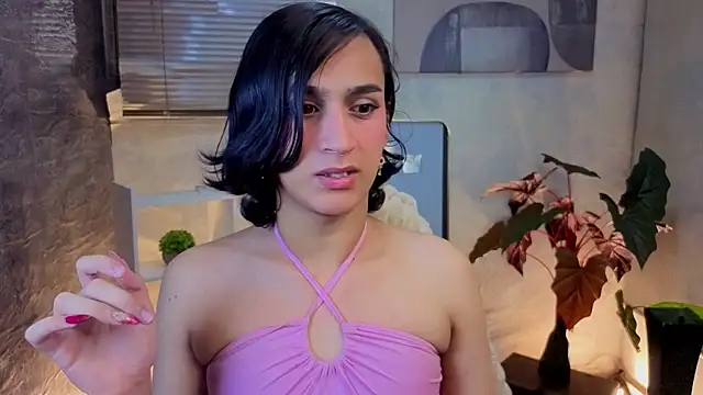 Zoee Kiss  online show from May 1, 4:05 am